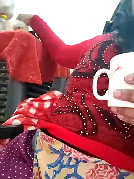 Snapshot of IslamicPimento chatting on December 24, 10:01 am IslamicPimento online show from December 24, 10:01 am