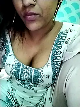 Snapshot of IslamicPimento chatting on February 25, 4:35 am IslamicPimento online show from February 25, 4:35 am