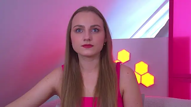 MelissaMelrey online show from April 13, 8:42 am