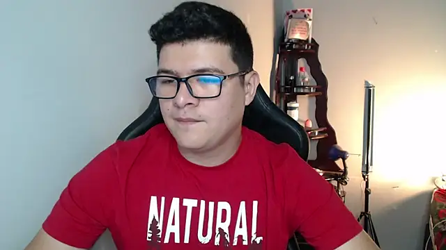 Plug Control online show from February 18, 8:38 pm