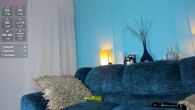 Courtney gonet online show from February 19, 7:50 am