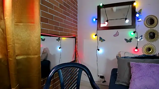 Snapshot of maja_hills chatting on February 22, 5:35 pm maja hills online show from February 22, 5:35 pm