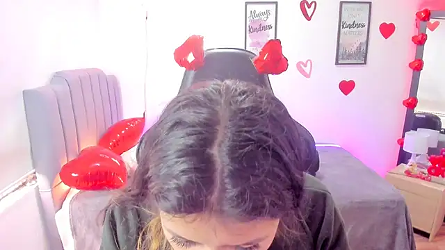 Amy joones online show from February 15, 2:00 pm