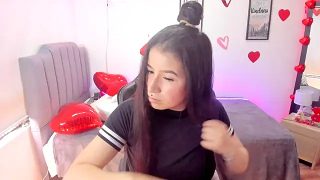 Amy joones online show from February 15, 5:07 pm