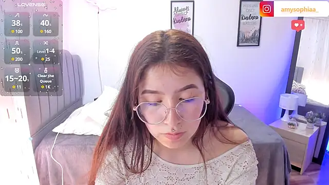 Amy joones online show from March 18, 4:48 pm