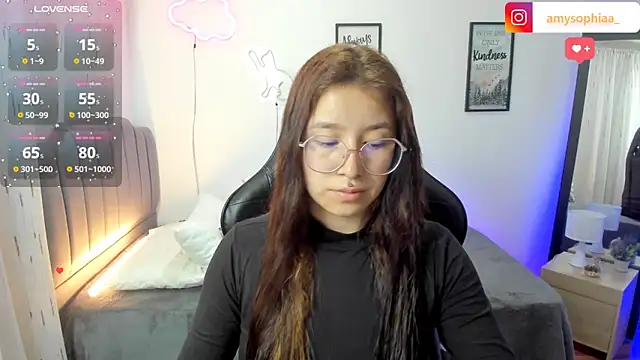 Amy joones online show from March 22, 11:11 am