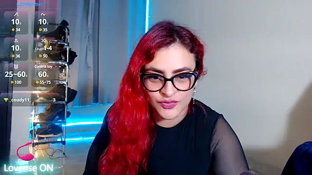 Snapshot of violetaredbitch chatting on March 2, 6:16 am violetaredbitch online show from March 2, 6:16 am