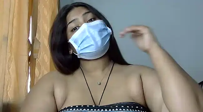 cutelady65 online show from January 4, 7:24 am