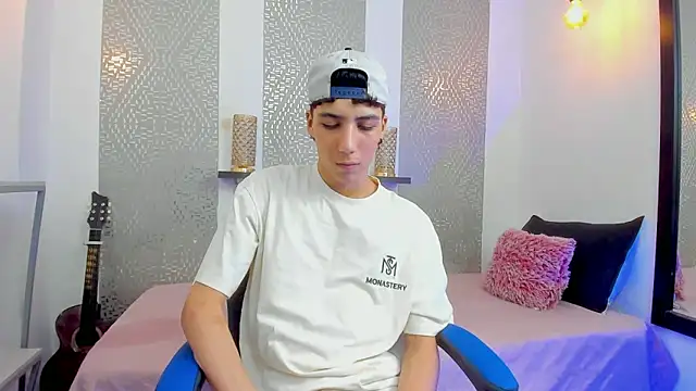 Nikolay Gregori online show from February 6, 7:13 am