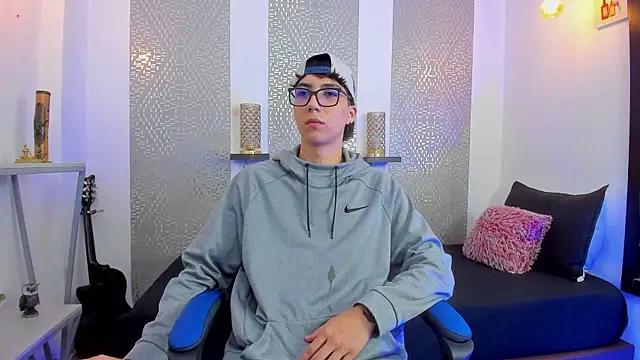 Nikolay Gregori online show from February 21, 4:07 am