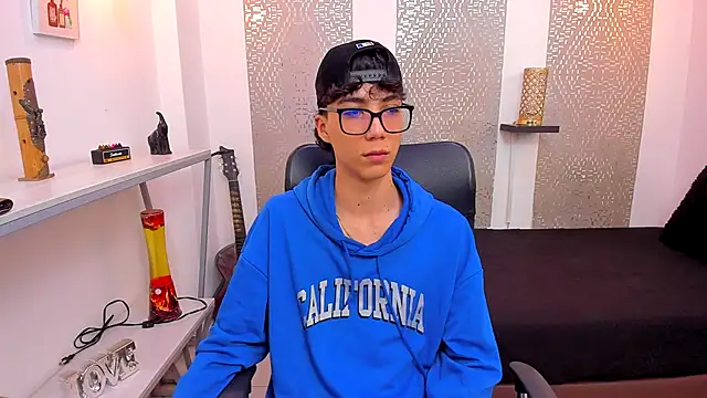 Nikolay Gregori online show from October 2, 5:47 am