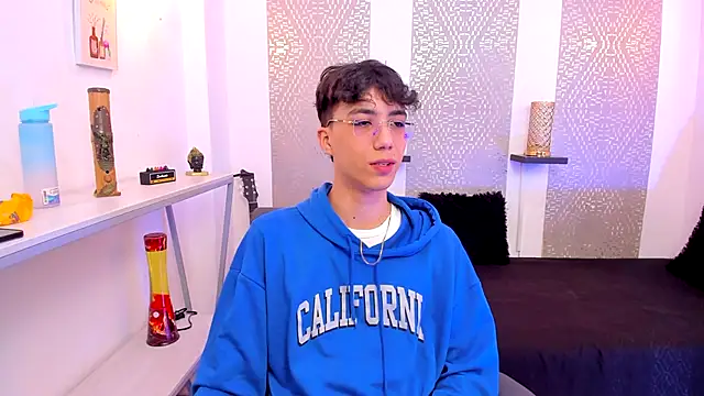 Nikolay Gregori online show from November 9, 4:22 am