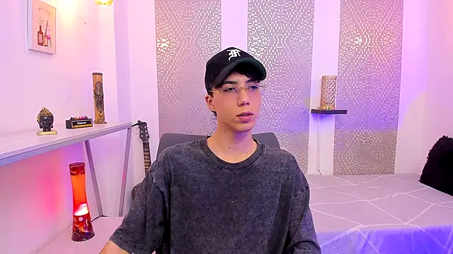 Nikolay Gregori online show from December 4, 4:22 am