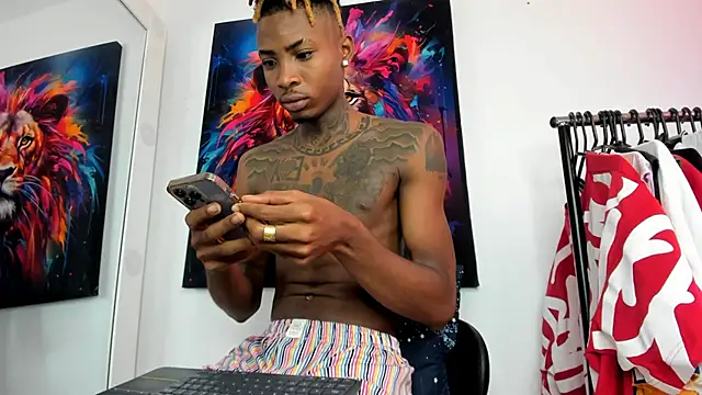 Snapshot of Pantera_black_21 chatting on December 16, 6:16 pm Pantera black 21 online show from December 16, 6:16 pm