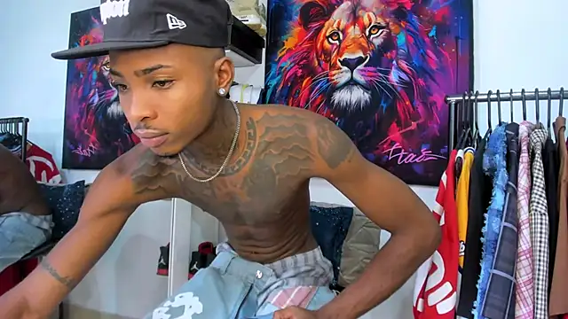 Snapshot of Pantera_black_21 chatting on October 25, 6:35 pm Pantera black 21 online show from October 25, 6:35 pm