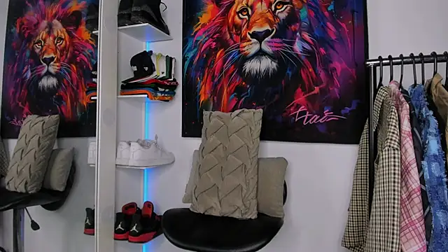 Snapshot of Pantera_black_21 chatting on November 19, 10:10 pm Pantera black 21 online show from November 19, 10:10 pm