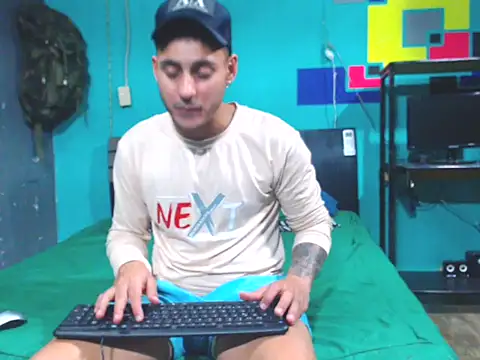 xxxxhotxoxo online show from January 18, 8:23 pm