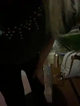 Snapshot of ToAnWTW chatting on October 5, 1:04 am ToAnWTW online show from October 5, 1:04 am