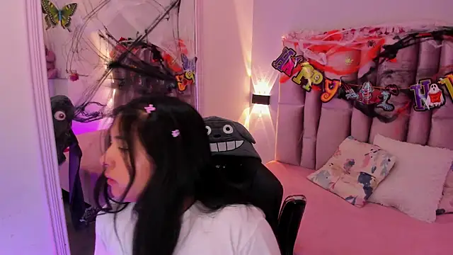 NikyBrookss online show from October 18, 9:43 am