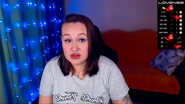 Snapshot of Cutie-Melanie chatting on January 10, 3:27 pm Cutie-Melanie online show from January 10, 3:27 pm