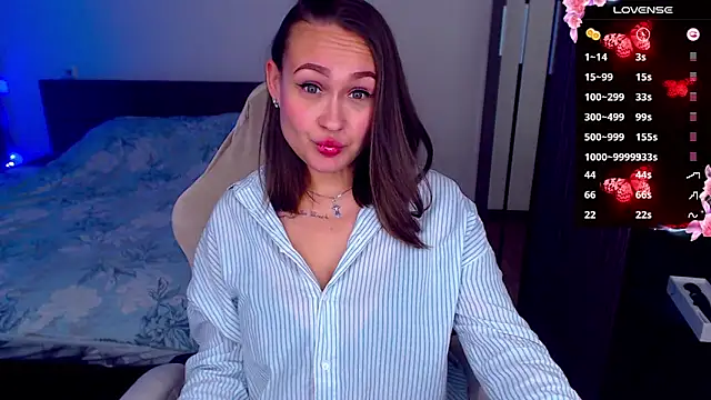 Snapshot of Cutie-Melanie chatting on October 14, 11:05 pm Cutie-Melanie online show from October 14, 11:05 pm