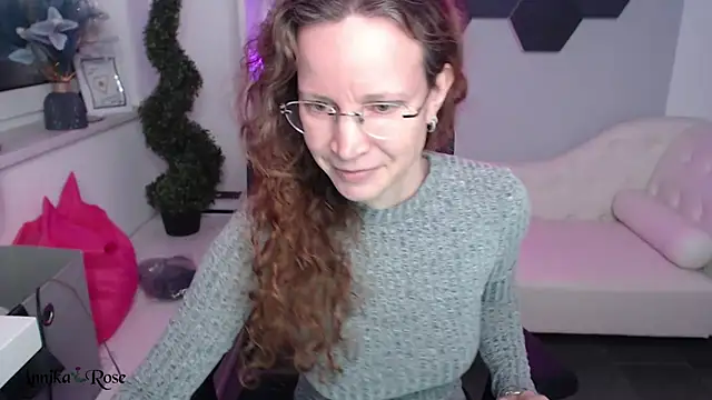 AnnikaRose online show from February 15, 10:44 am