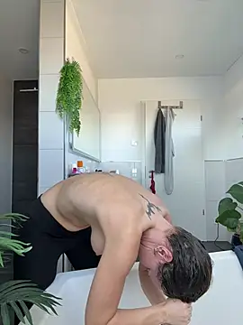 AnnikaRose online show from March 4, 10:13 am