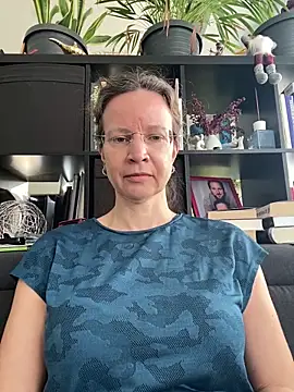 AnnikaRose online show from March 5, 7:48 am