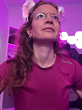 AnnikaRose online show from April 3, 7:28 am