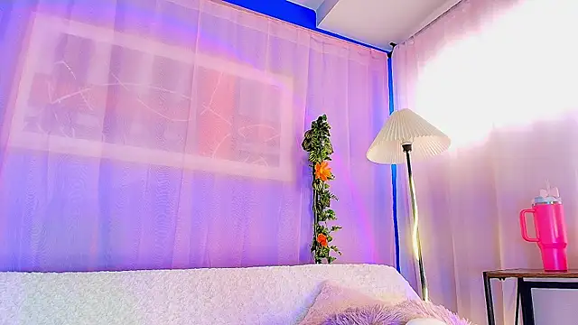 Snapshot of liccy_hall chatting on June 11, 12:14 pm liccy hall online show from June 11, 12:14 pm
