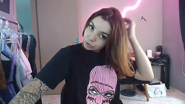 HotRuiva online show from December 24, 6:06 pm