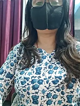 Aishwaryaa 69 online show from December 20, 9:05 am