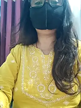 Snapshot of Aishwaryaa_69 chatting on July 3, 2:18 am Aishwaryaa 69 online show from July 3, 2:18 am