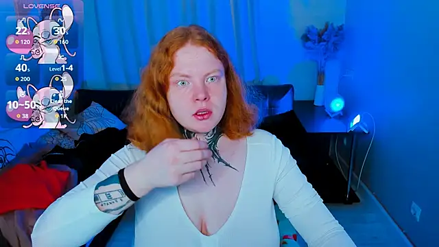 Cassie xKiss online show from November 23, 8:30 pm