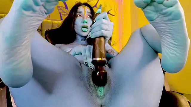 Leiaa  online show from December 28, 7:22 am