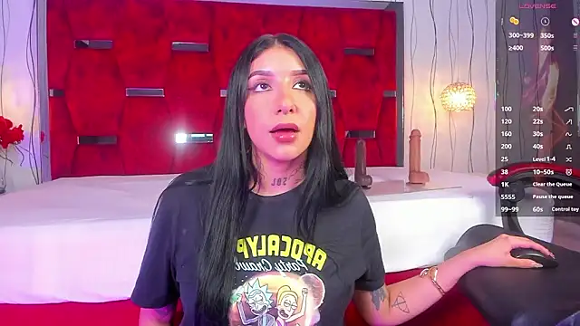 Leiaa  online show from February 20, 2:30 am