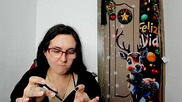 Snapshot of Sweet-Suck69 chatting on January 10, 4:33 am Sweet-Suck69 online show from January 10, 4:33 am