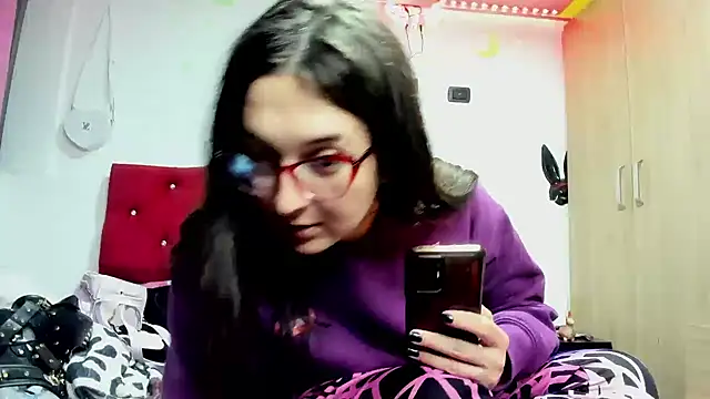 Snapshot of Sweet-Suck69 chatting on January 20, 12:15 am Sweet-Suck69 online show from January 20, 12:15 am