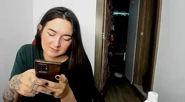 Snapshot of Sweet-Suck69 chatting on January 28, 11:17 pm Sweet-Suck69 online show from January 28, 11:17 pm