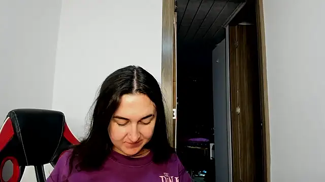 Snapshot of Sweet-Suck69 chatting on February 4, 3:44 am Sweet-Suck69 online show from February 4, 3:44 am