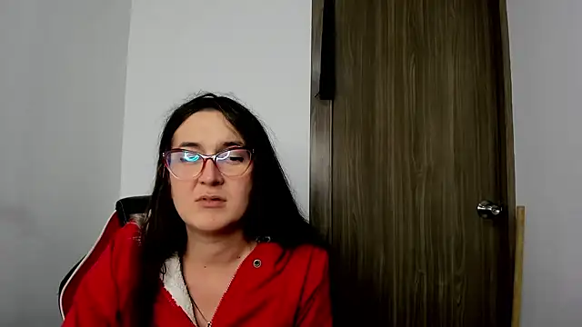 Snapshot of Sweet-Suck69 chatting on February 28, 5:59 am Sweet-Suck69 online show from February 28, 5:59 am