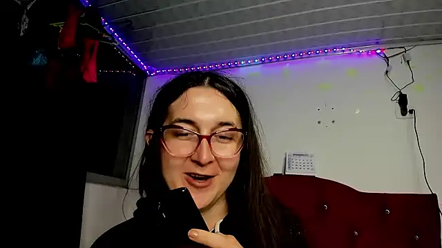 Snapshot of Sweet-Suck69 chatting on March 12, 3:57 am Sweet-Suck69 online show from March 12, 3:57 am