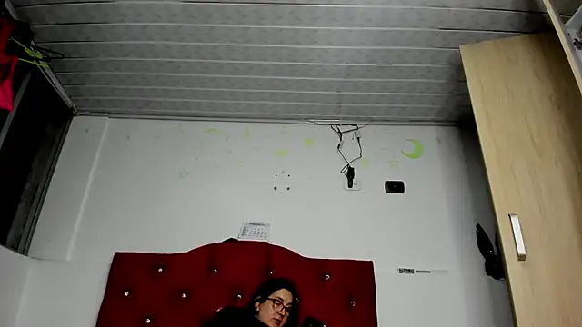 Snapshot of Sweet-Suck69 chatting on March 13, 4:49 am Sweet-Suck69 online show from March 13, 4:49 am