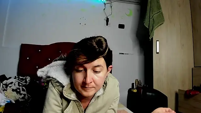 Snapshot of Sweet-Suck69 chatting on March 18, 4:58 am Sweet-Suck69 online show from March 18, 4:58 am