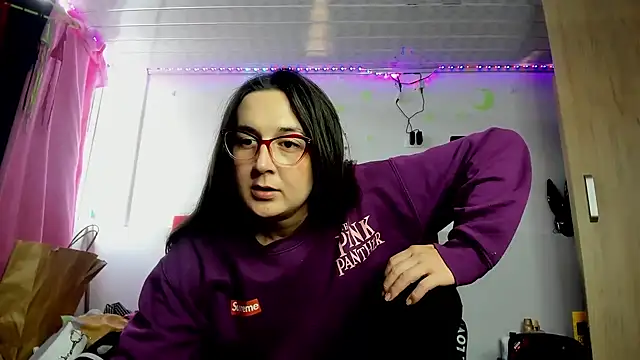 Snapshot of Sweet-Suck69 chatting on March 21, 8:50 pm Sweet-Suck69 online show from March 21, 8:50 pm