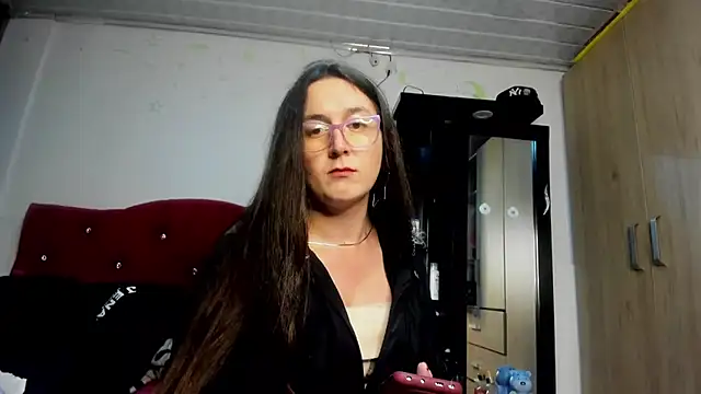 Snapshot of Sweet-Suck69 chatting on September 19, 5:53 am Sweet-Suck69 online show from September 19, 5:53 am