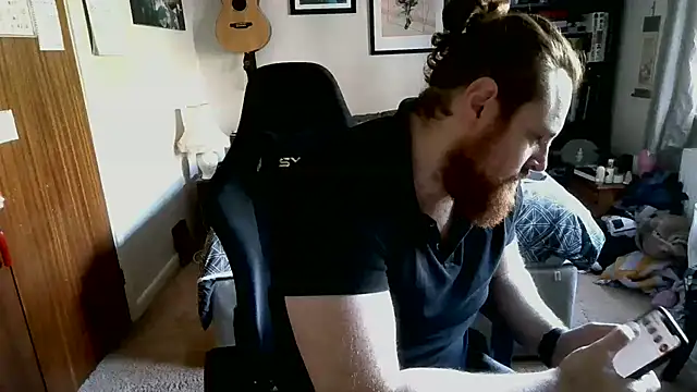 Hairy Guy30 online show from November 8, 12:49 pm