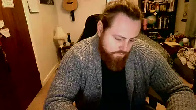 Hairy Guy30 online show from February 18, 7:10 pm