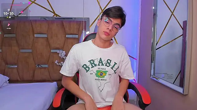 Gerony  online show from January 3, 8:10 am