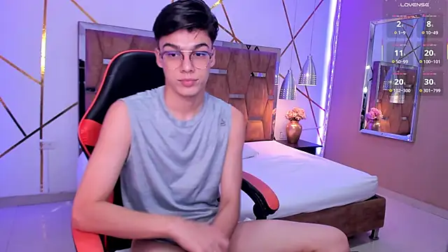 Gerony  online show from March 11, 5:38 am